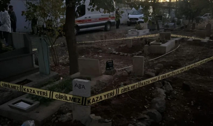 Siverek’te Mezarlıkta Bebek Cesedi Bulundu