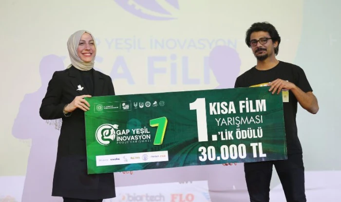 Şanlıurfa’da TEKNOFEST ve GAP Yeşil İnovasyon Yarışmasında Başarılı Projelere Ödül