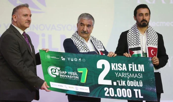 Şanlıurfa’da TEKNOFEST ve GAP Yeşil İnovasyon Yarışmasında Başarılı Projelere Ödül