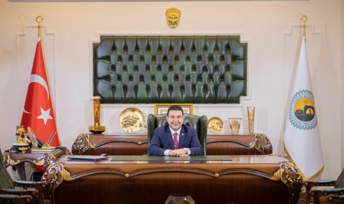 Harran Belediye Başkanı Cumhuriyet’in 102. yılını kutladı