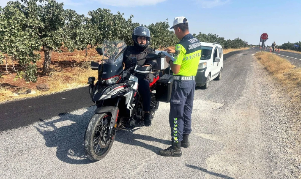 Şanlıurfa&rsquo;da Motosiklet Denetimi: 476 Ara&ccedil; Kontrol Edildi