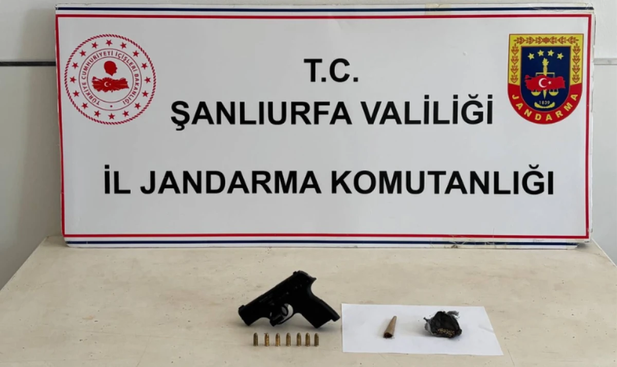 Suru&ccedil;&rsquo;ta Jandarmadan Uyuşturucu ve Silah Operasyonu