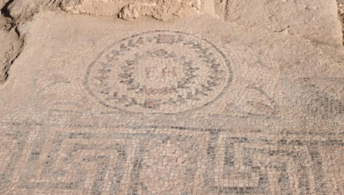 Urfa Kalesi’nde 1500 Yıllık Mozaik Gün Yüzüne Çıkarıldı