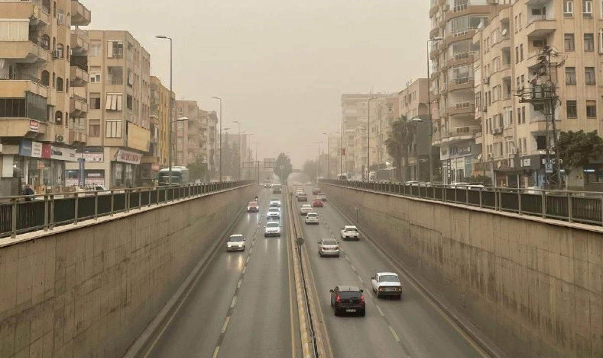 Urfa ve Siverek’te Toz Bulutu Etkili Oldu